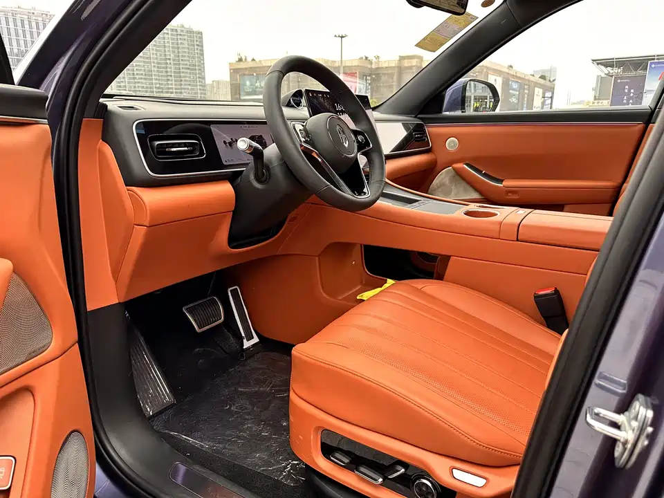 AITO Ask the world M7