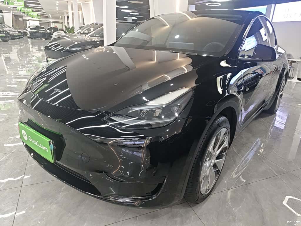 Tesla Model Y, 2022 2