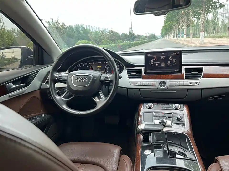 Audi A8