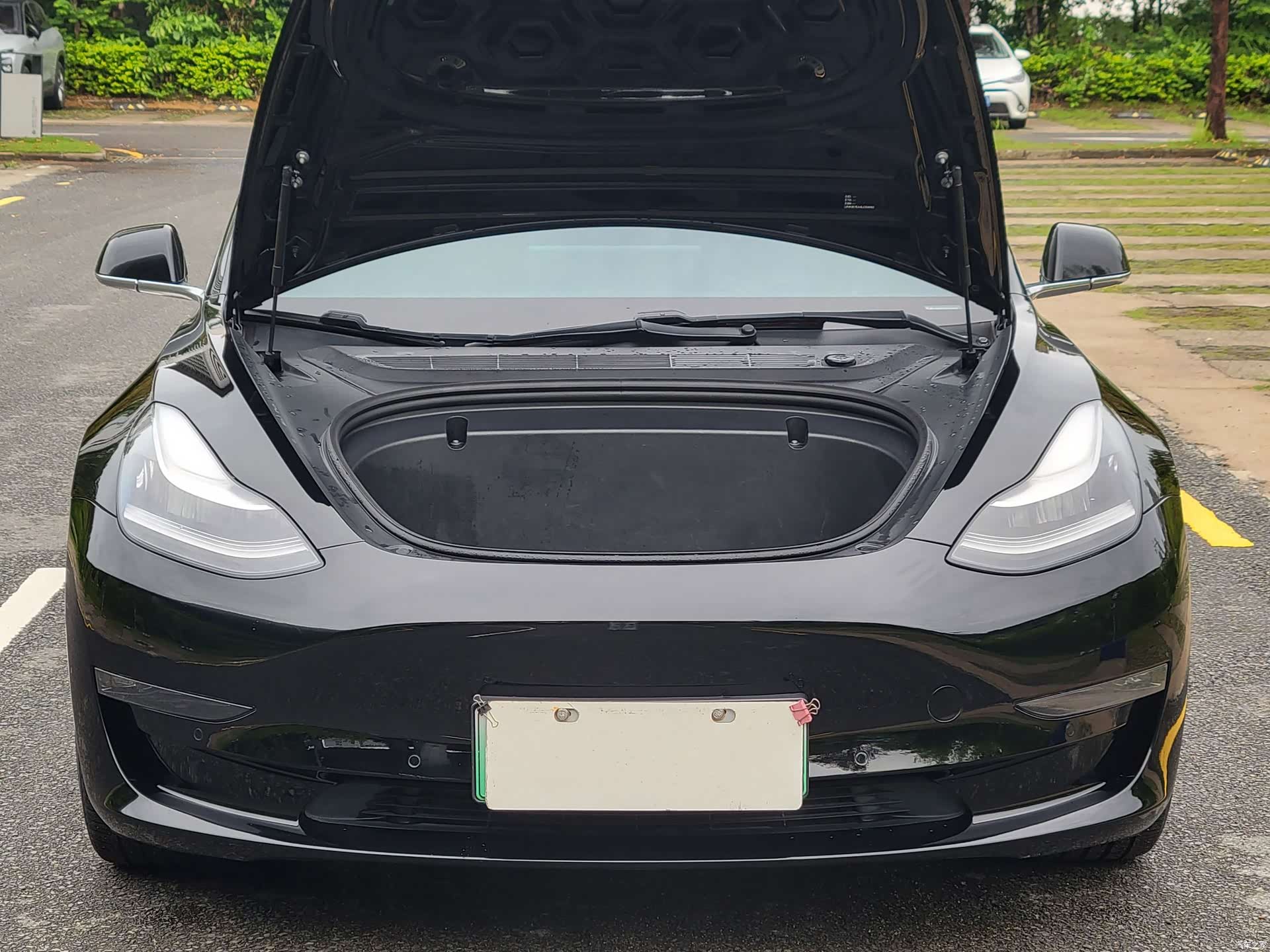 Tesla Model 3, 2020 все фото