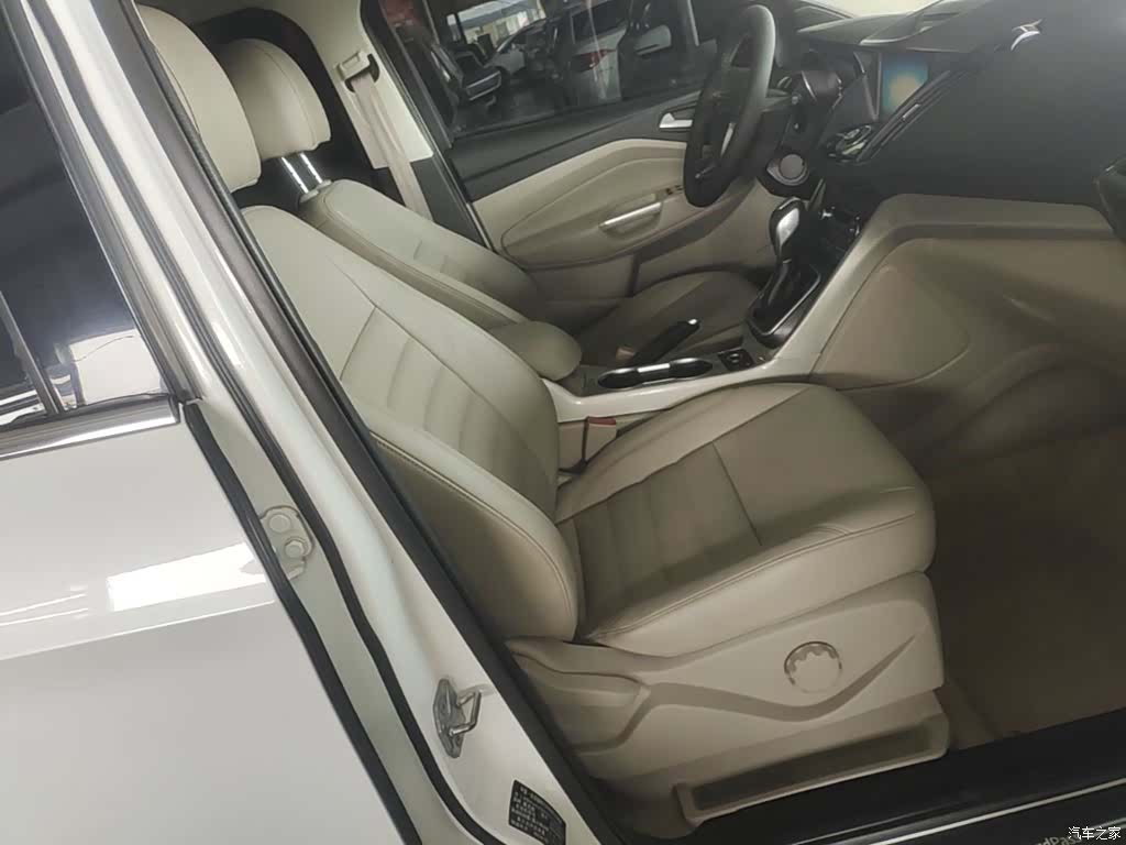 Ford Kuga, 2014 25