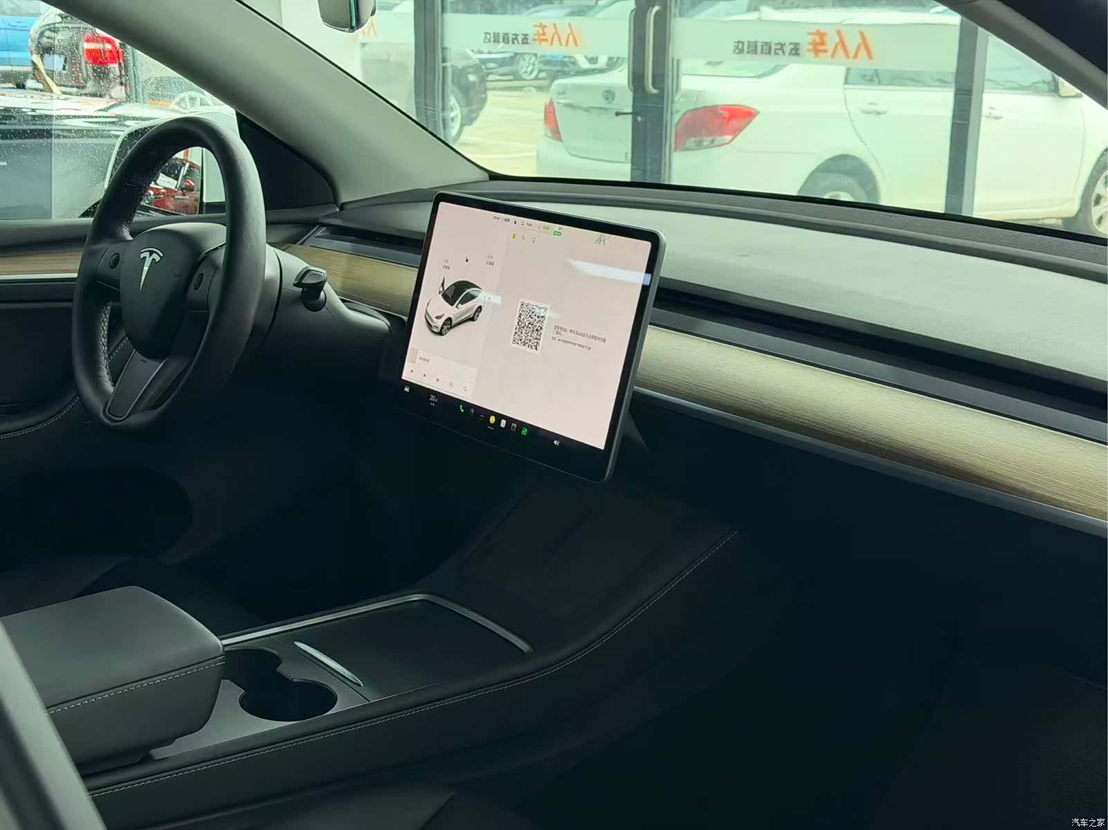 Tesla Model Y, 2021 13