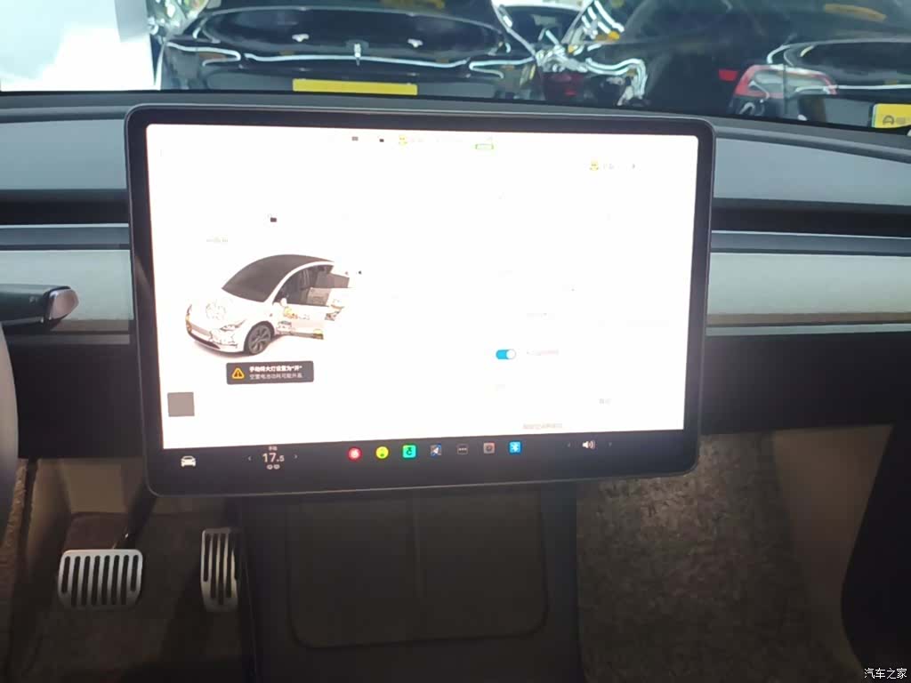 Tesla Model Y, 2024 9