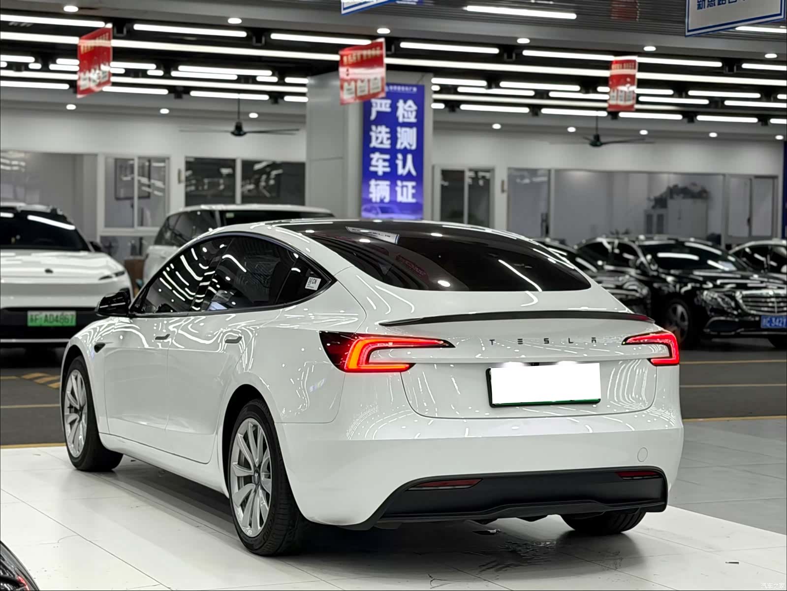 Tesla Model 3, 2024 4