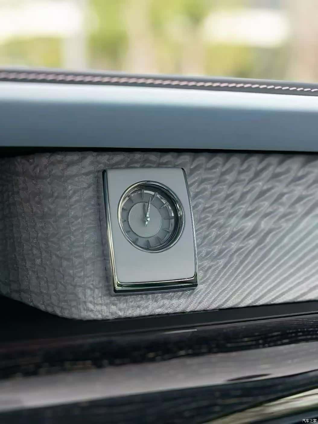 Rolls-Royce Phantom, 2024 11