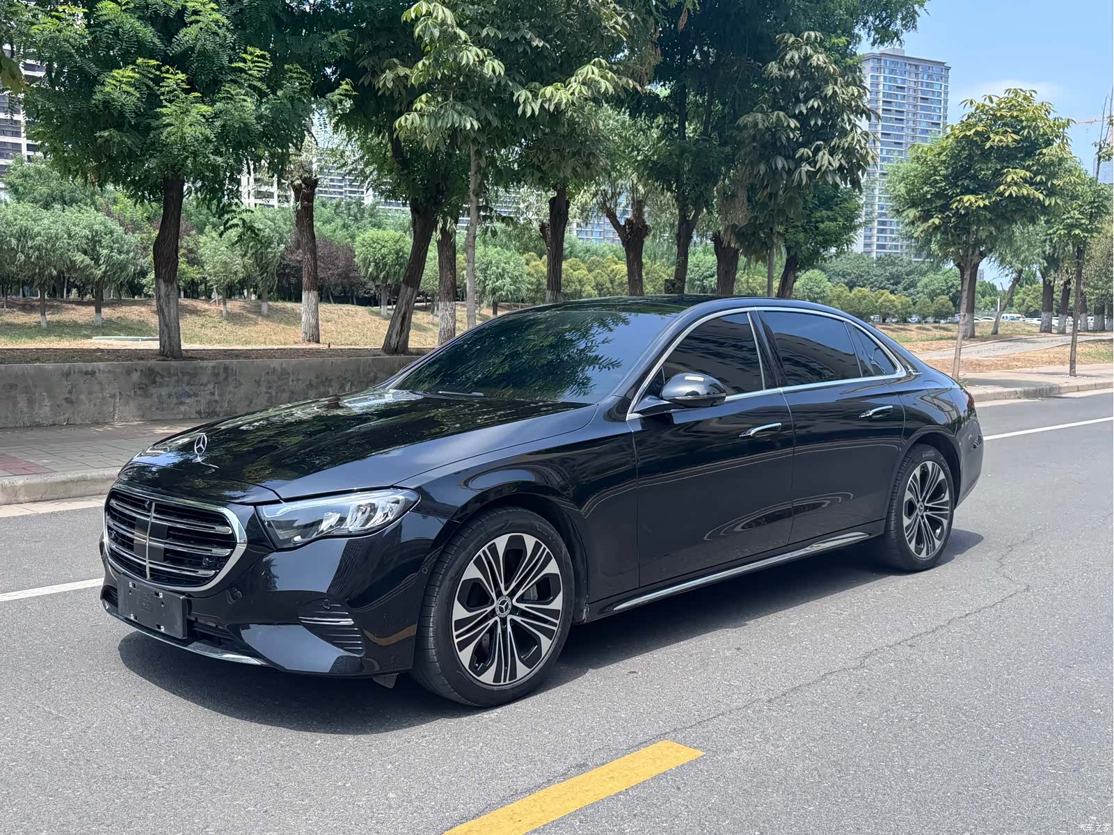 Mercedes-Benz E-Class, 2024 1