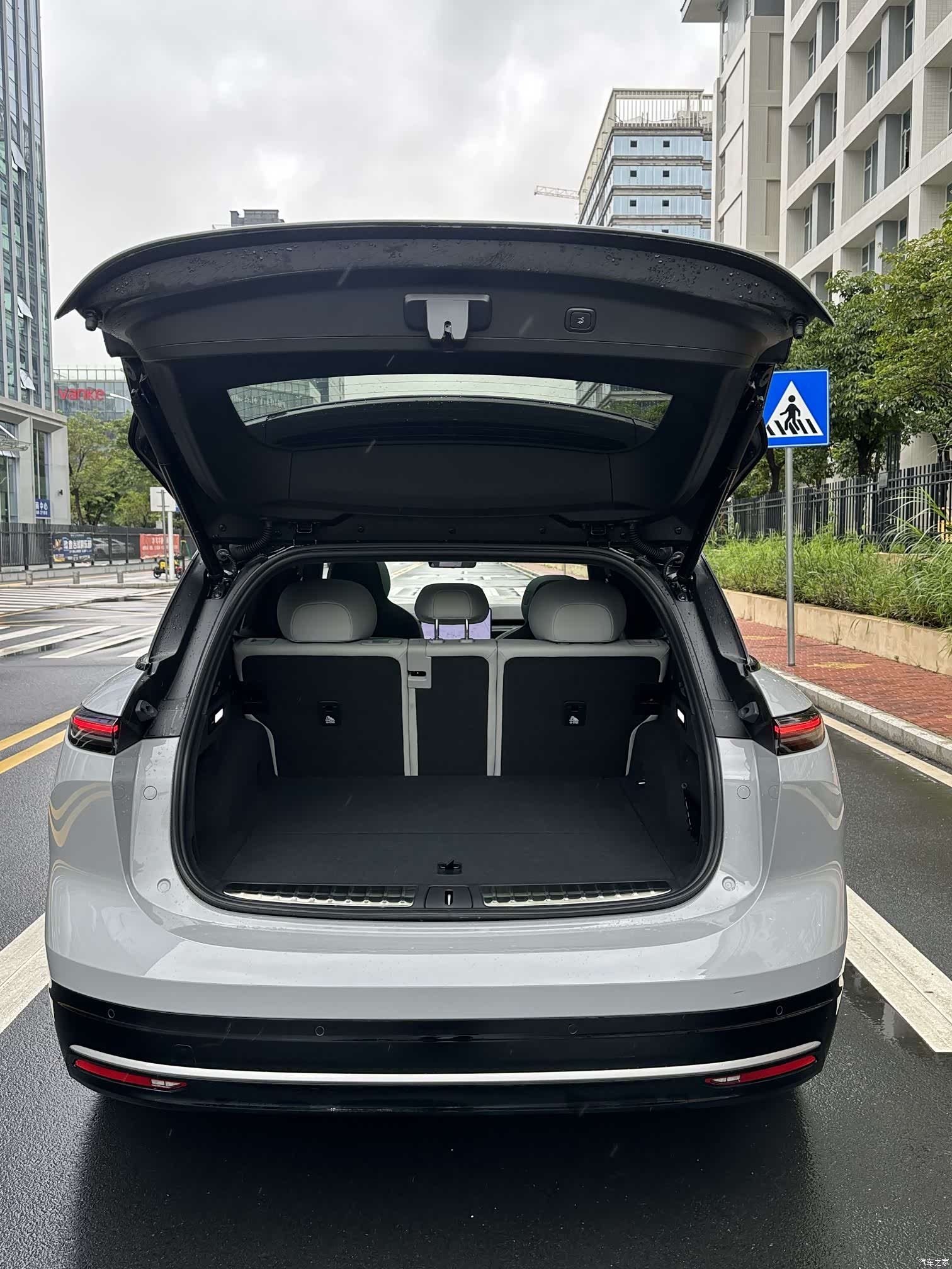 NIO ES6, 2025 7