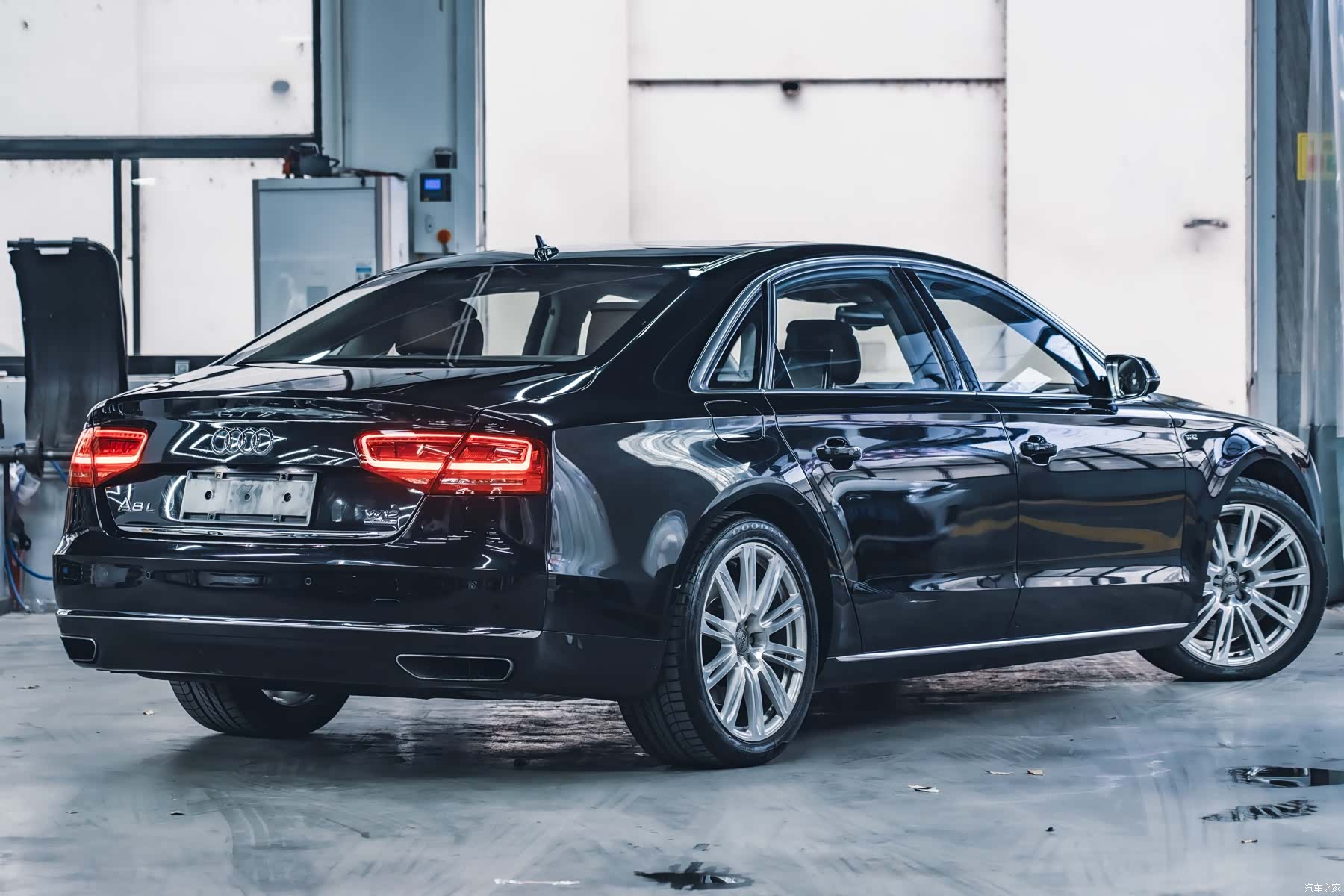 Audi A8L, 2013 19