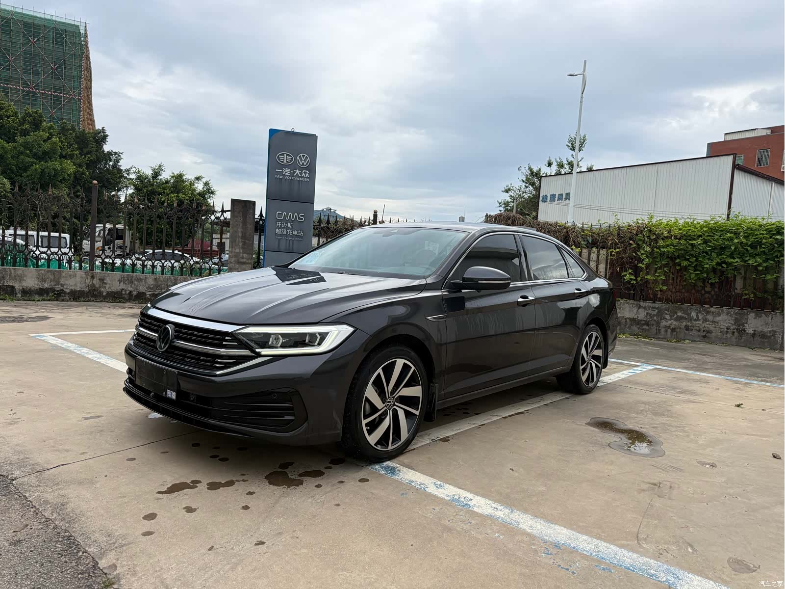 Volkswagen Sagitar