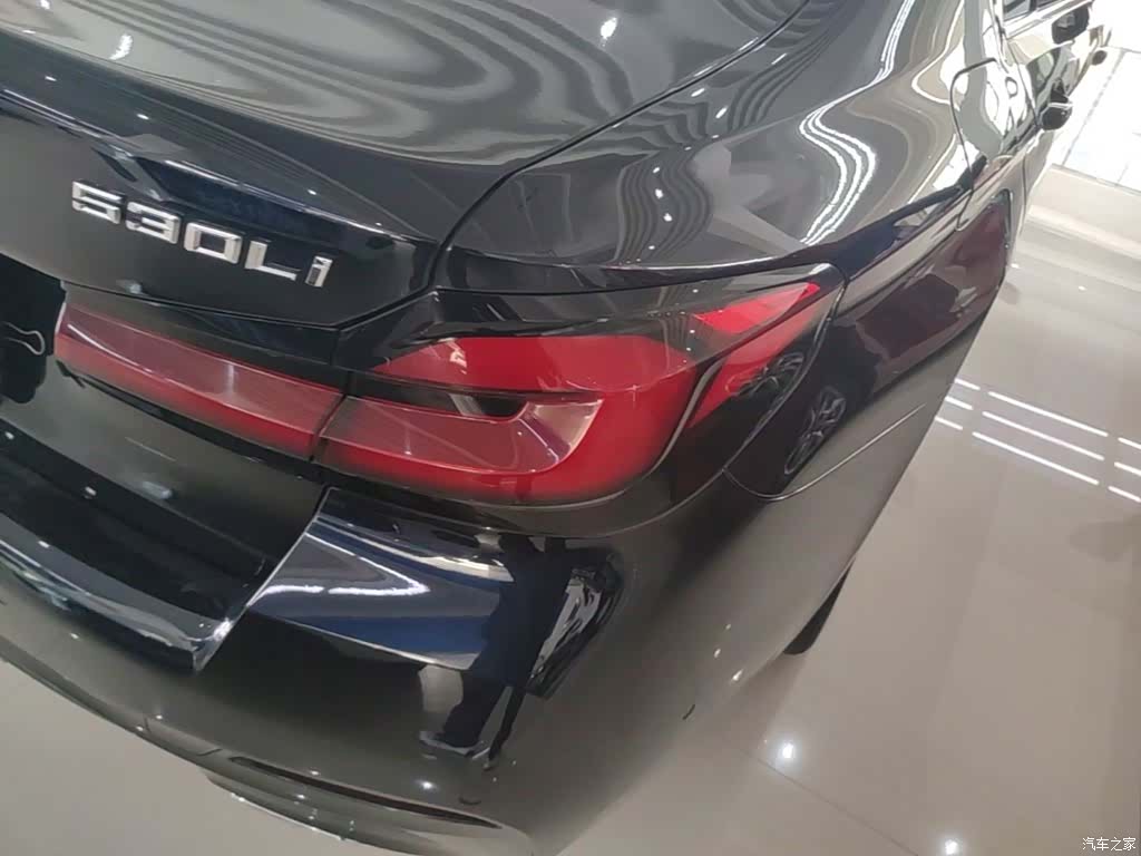 BMW 5 Series, 2022 8