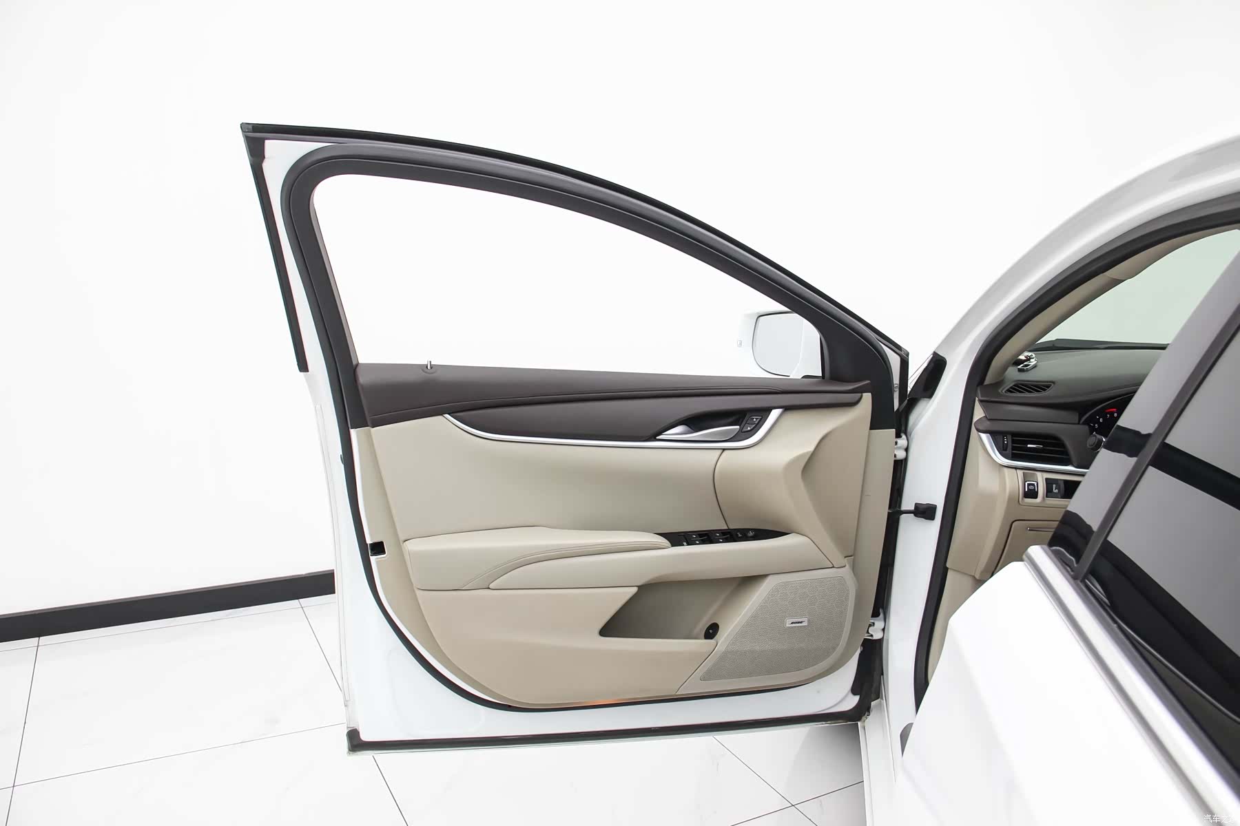 Cadillac XTS, 2016 11
