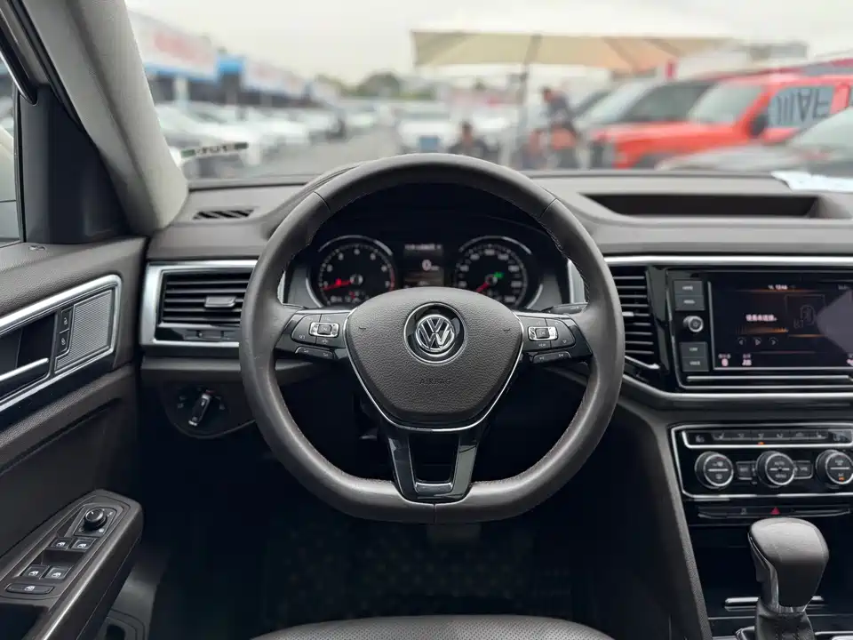 Volkswagen Tourang