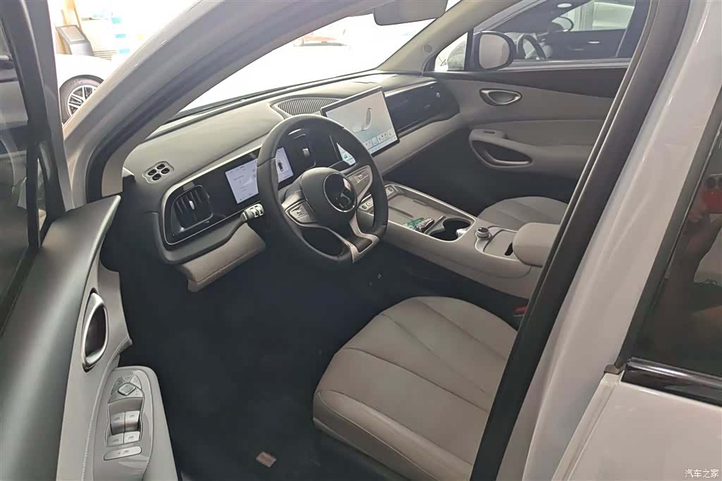 BYD HiAce, 2025 9