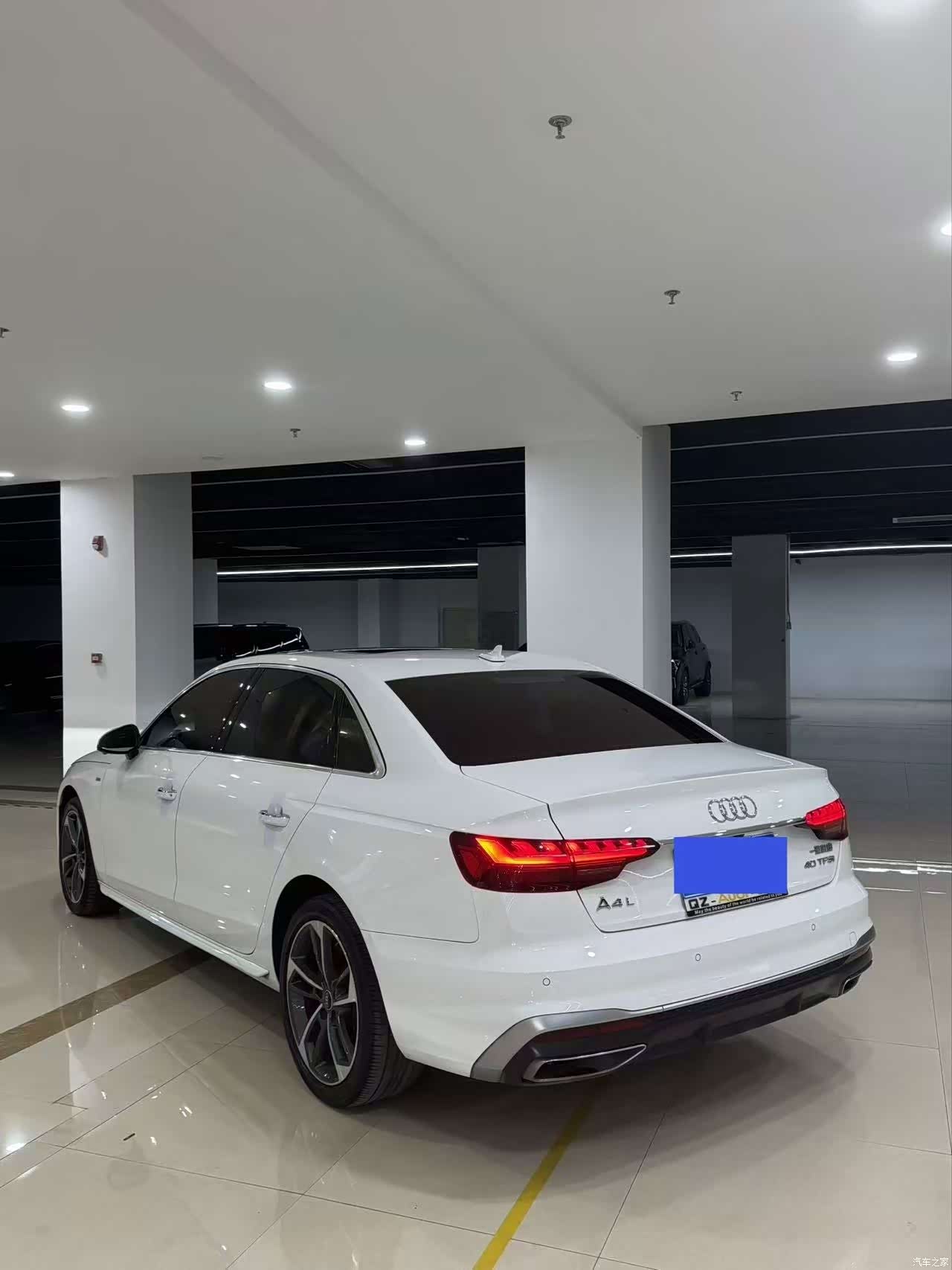 Audi A4L, 2022 2