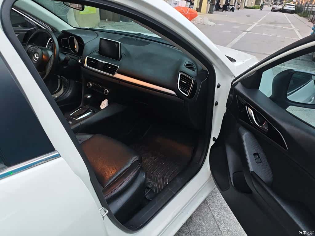 Mazda Mazda3, 2016 20