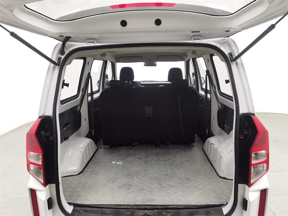 Wuling Wuling Hongguang PLUS