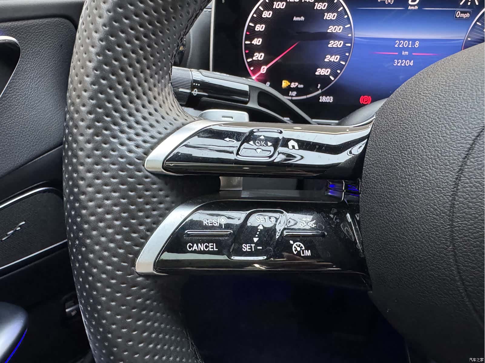 Mercedes-Benz C-Class, 2023 25