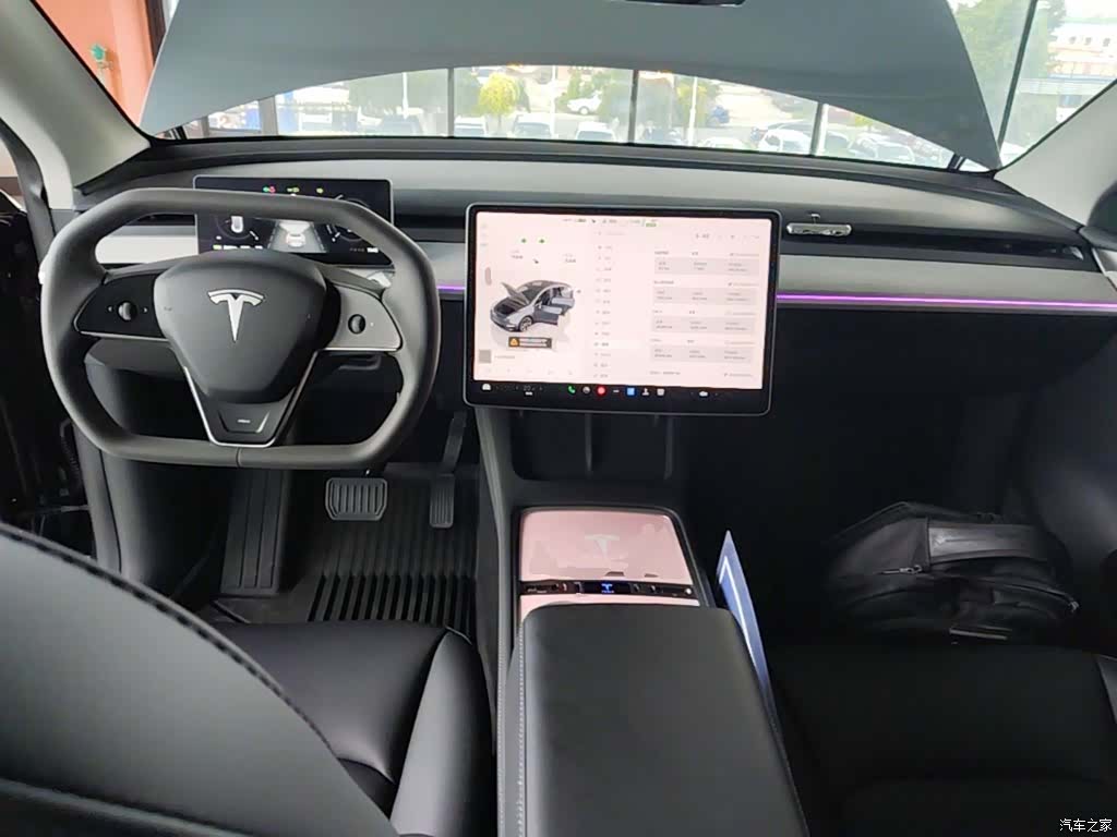 Tesla Model Y, 2024 10