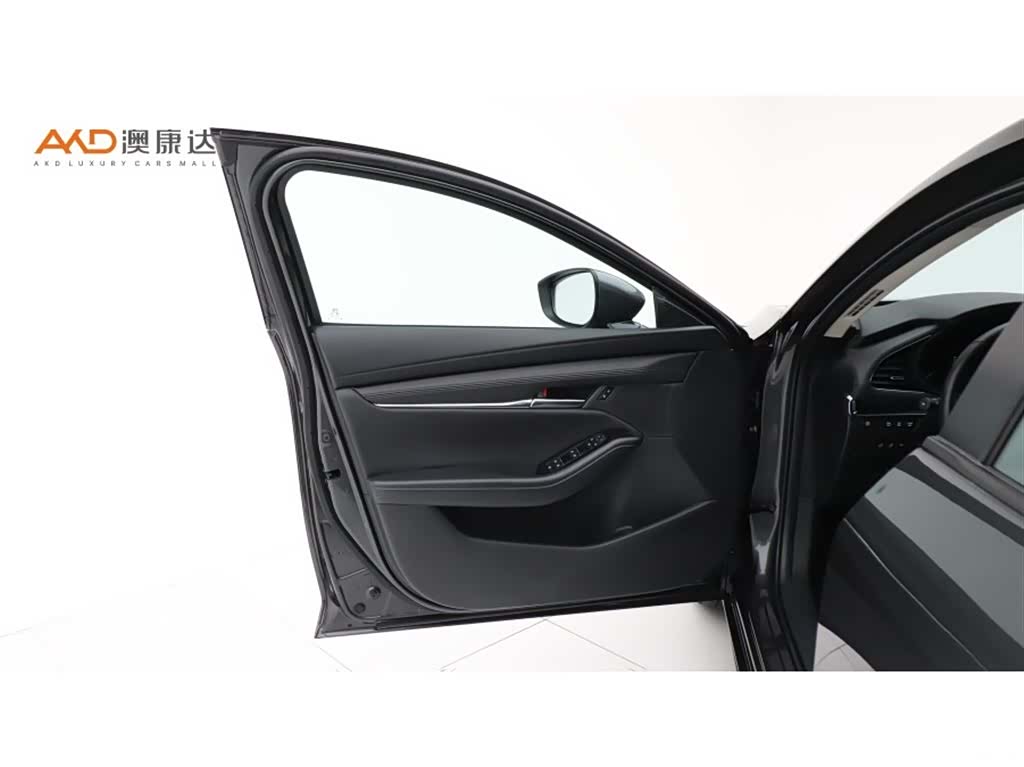 Mazda Mazda3, 2024 10