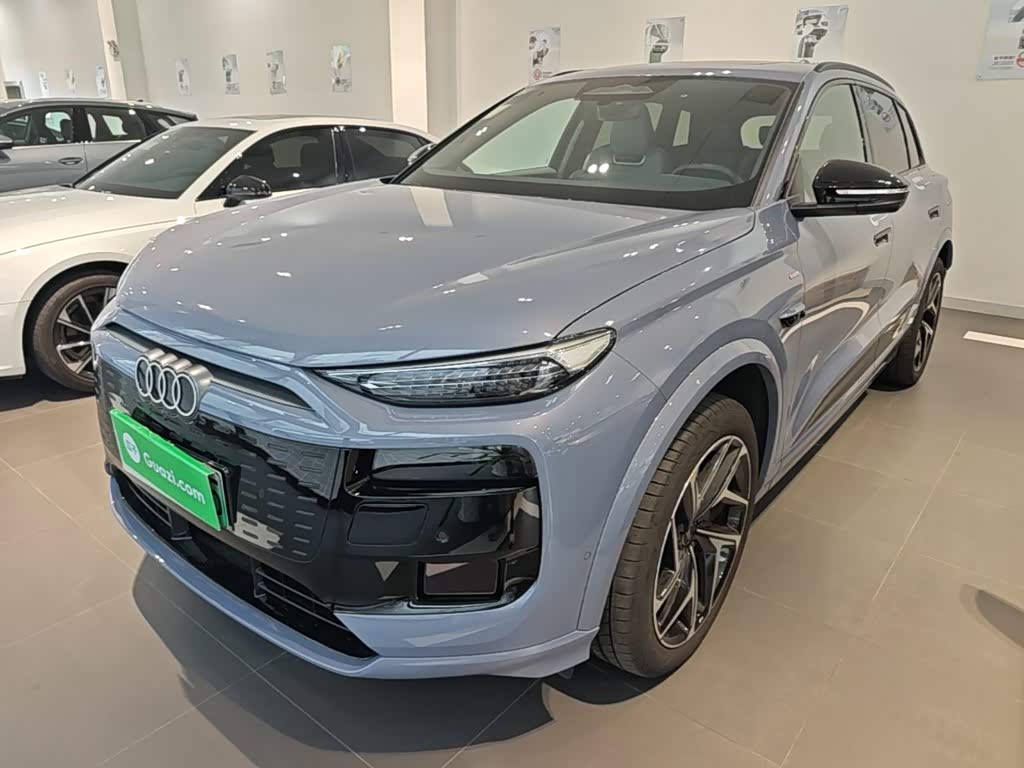Audi Q6L e-tron