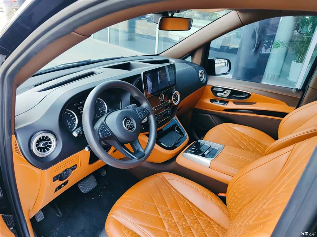 Mercedes-Benz 7, 2024 9