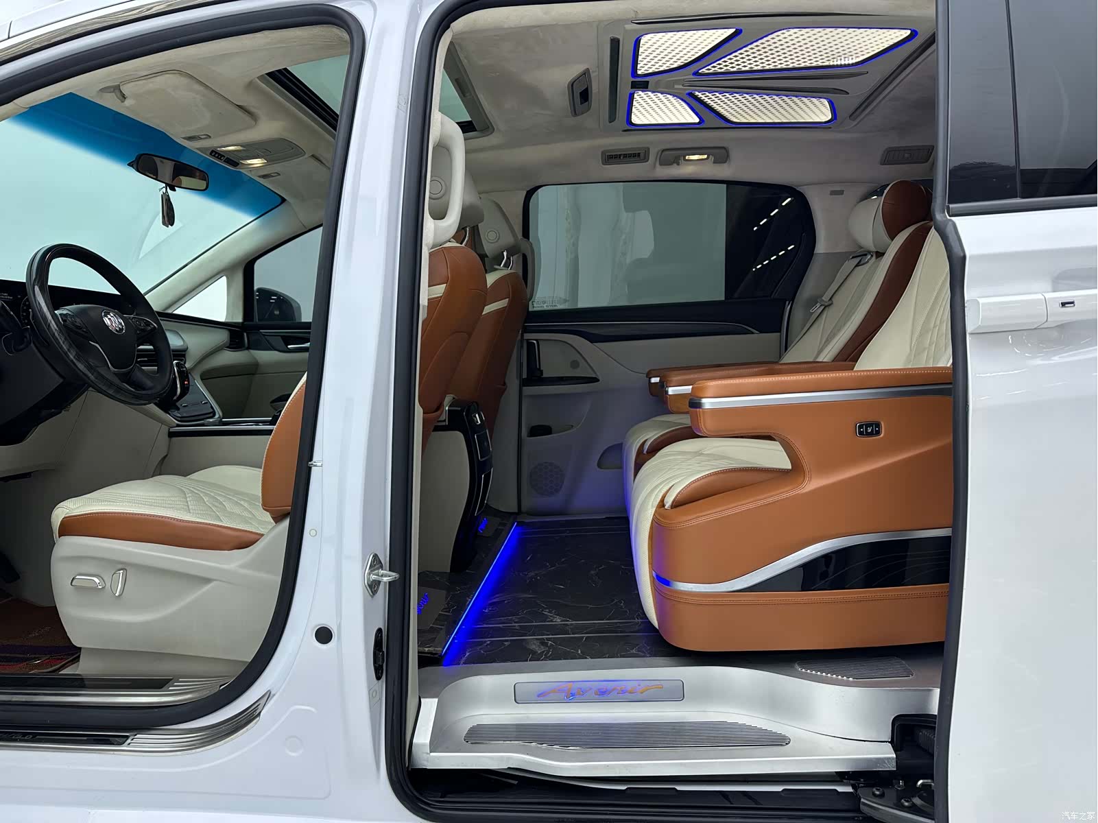 Buick GL8, 2022 20