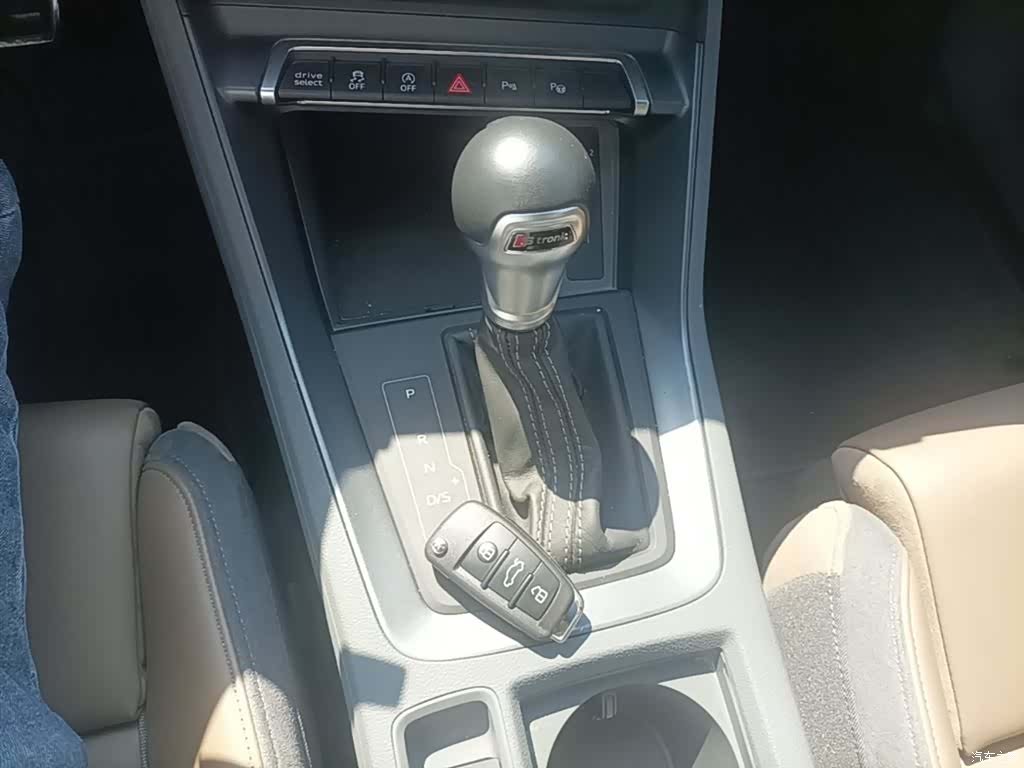 Audi Q3, 2024 14