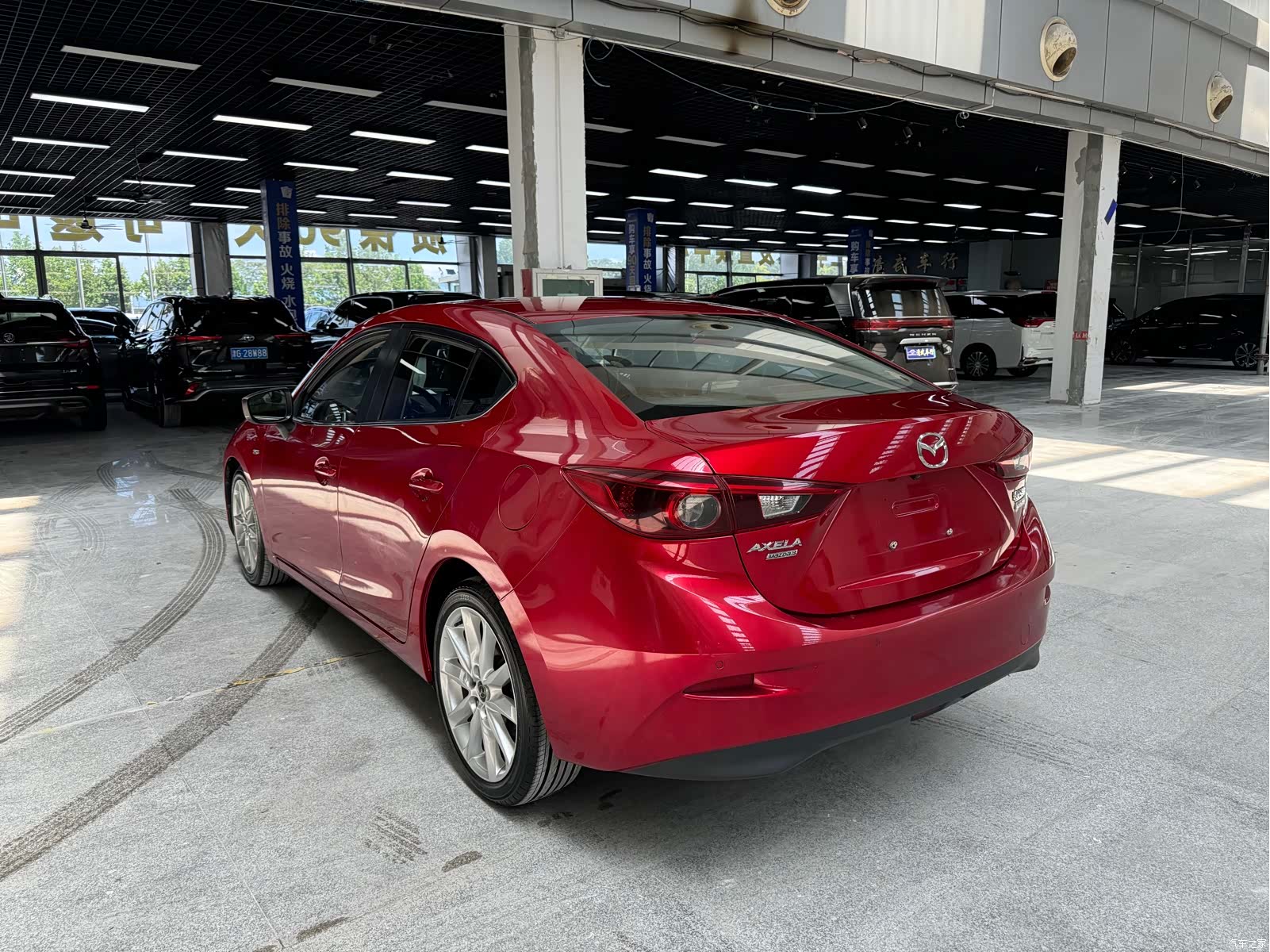 Mazda Mazda3, 2017 13