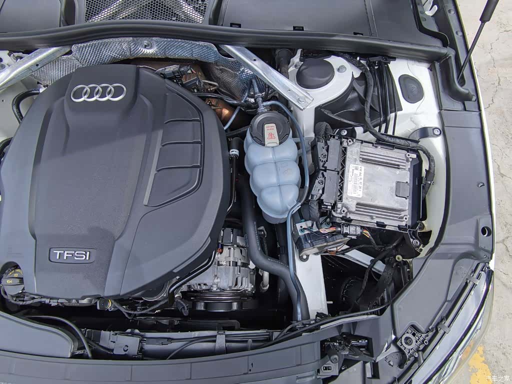 Audi A4L, 2021 9