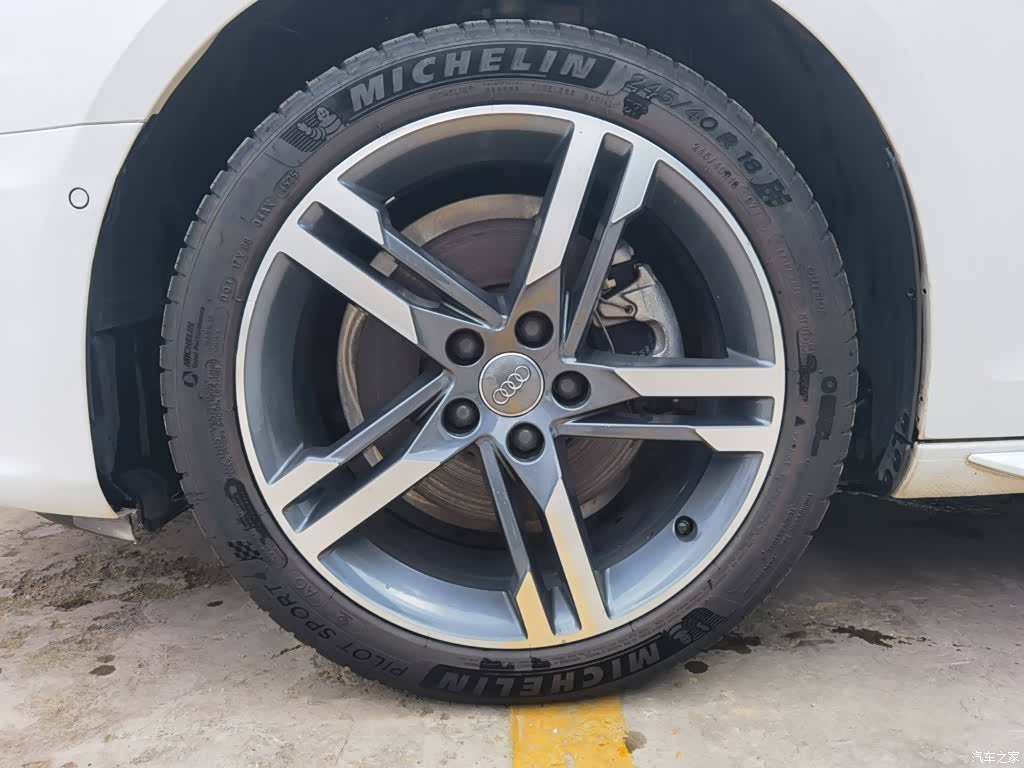 Audi A4L, 2021 30