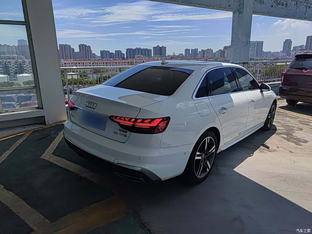Audi A4L, 2021 7