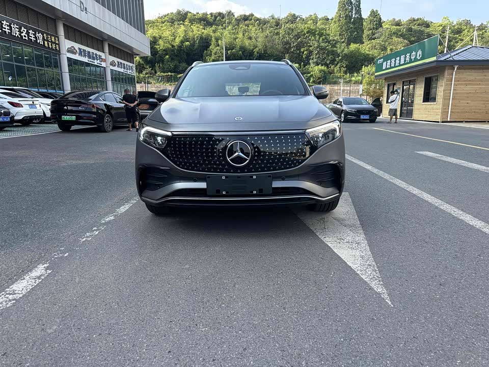 Mercedes-Benz EQA Mercedes-Benz EQA
