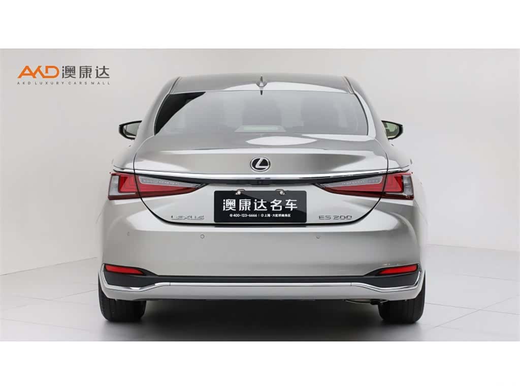 Lexus ES, 2024 4