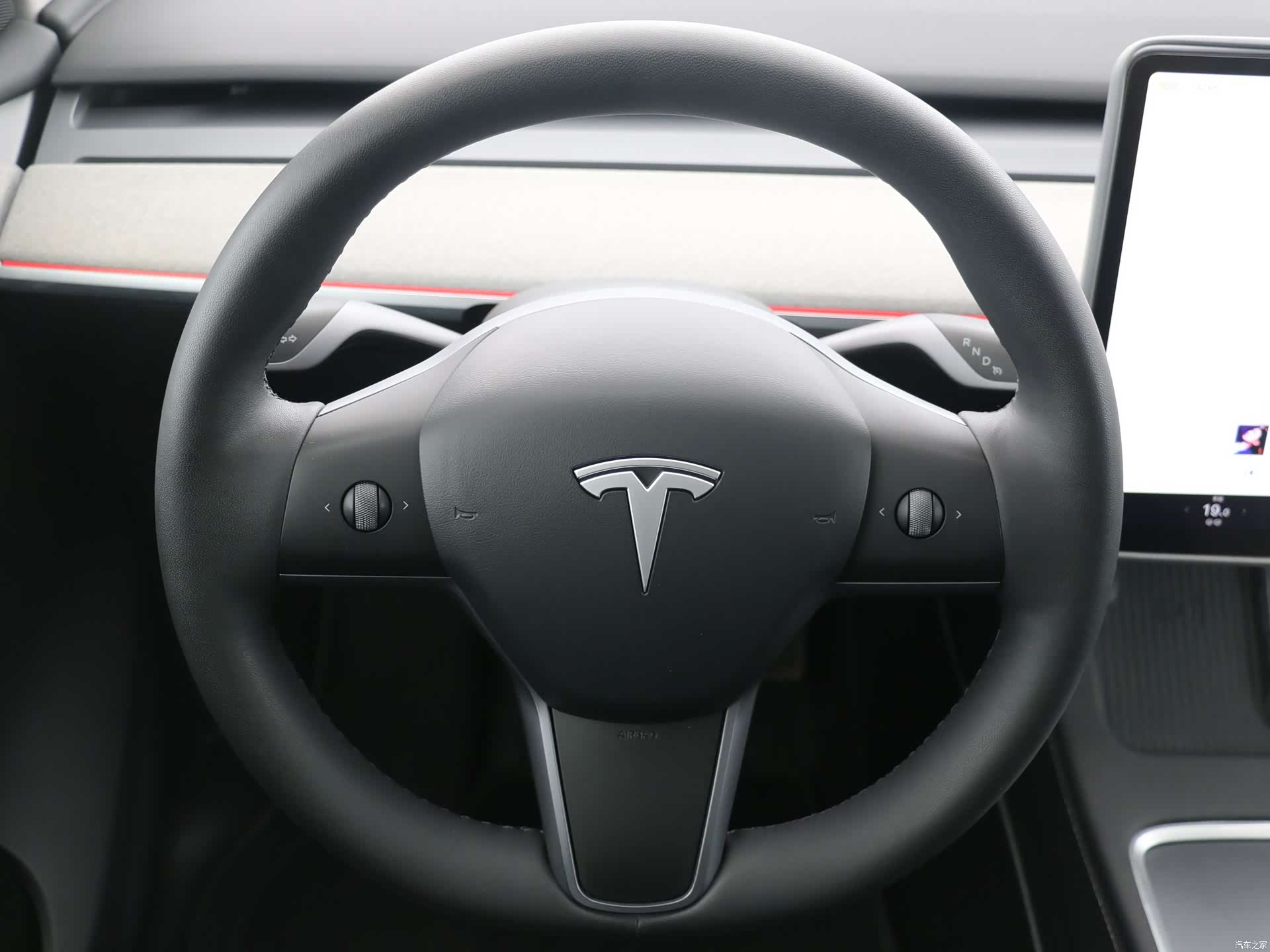 Tesla Model Y, 2024 10