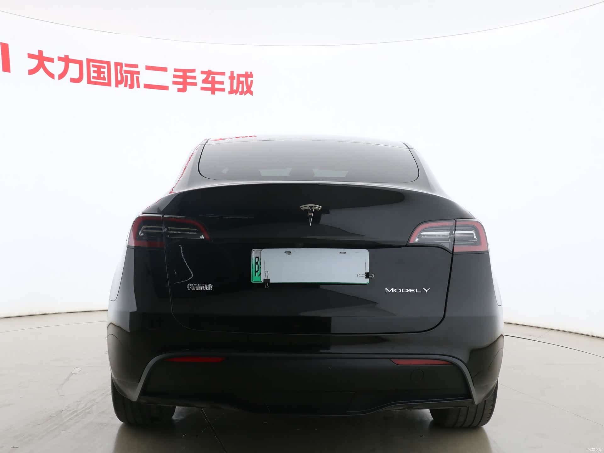 Tesla Model Y, 2024 16