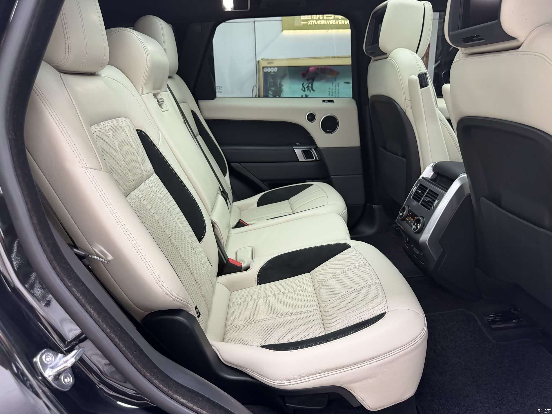 Land Rover Range Rover, 2019 31