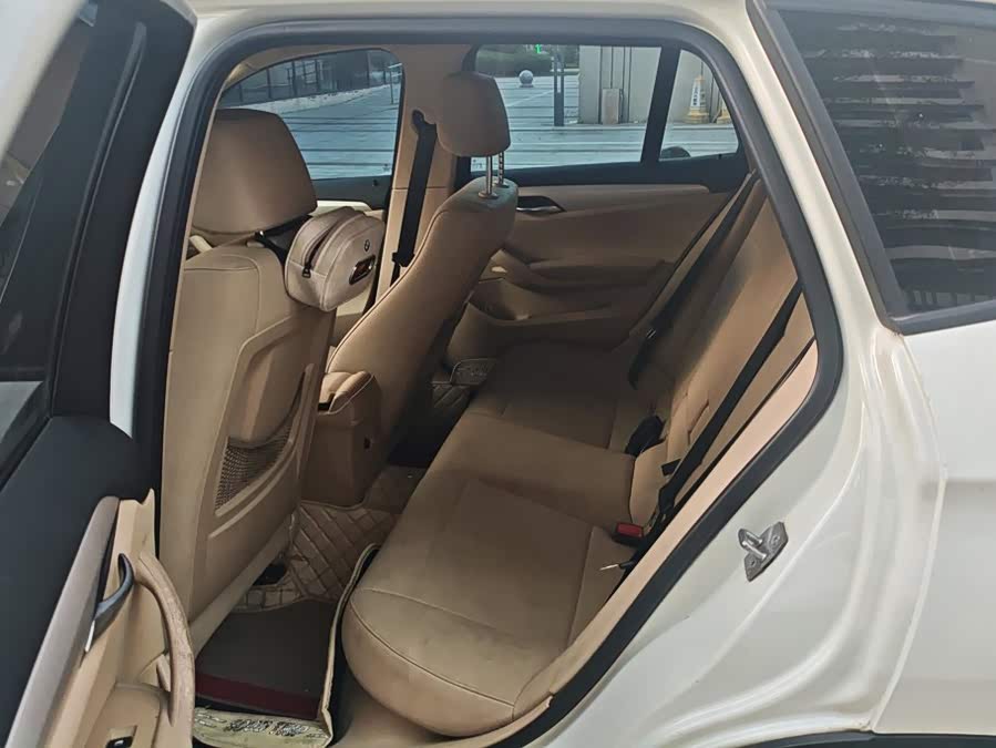 BMW X1 2014, фото 11
