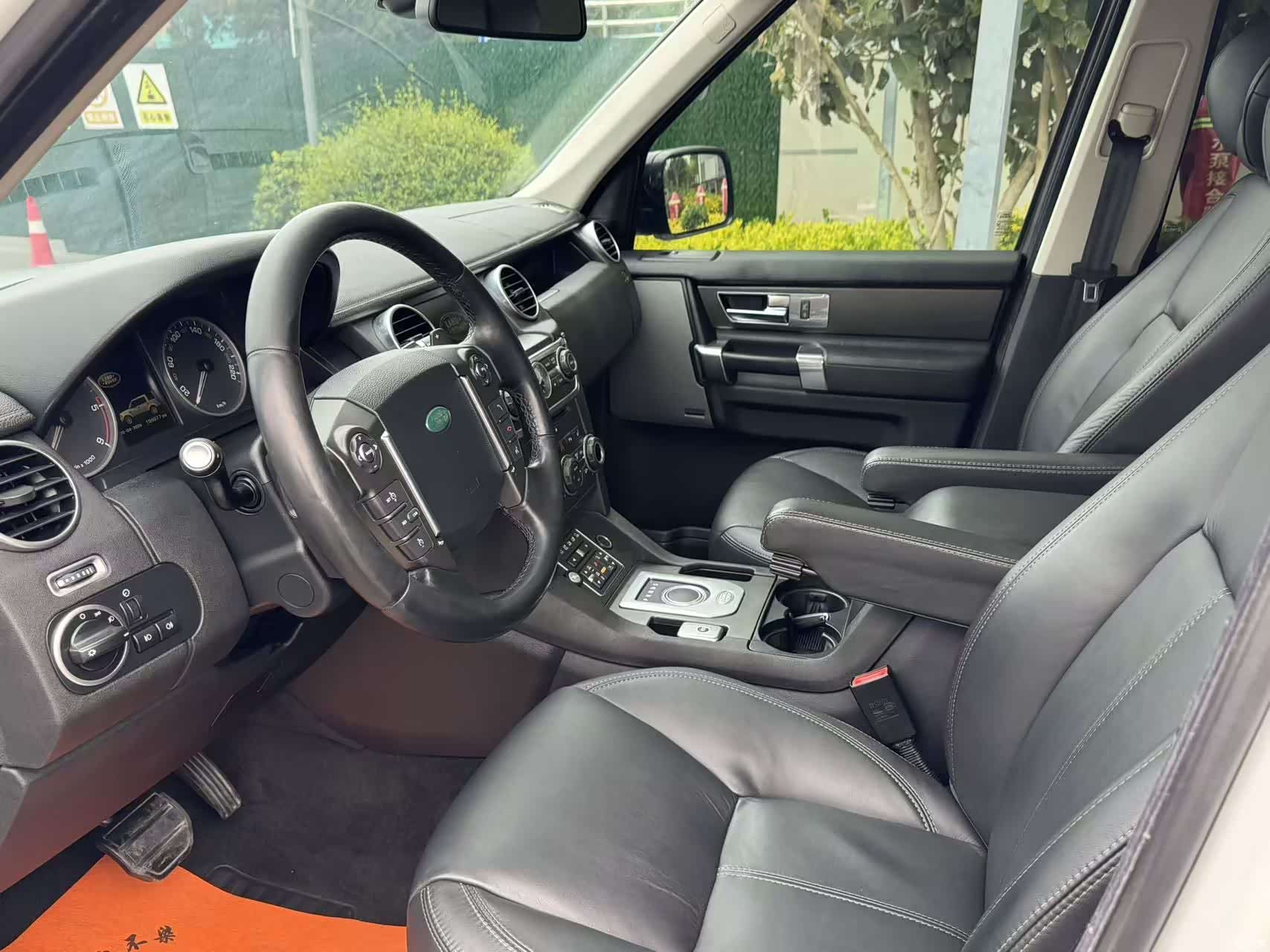 Land Rover Discovery, 2015 все фото