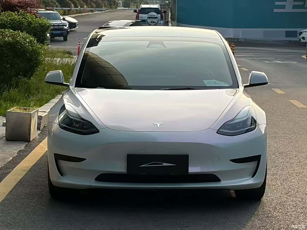 Tesla Model 3, 2022 2