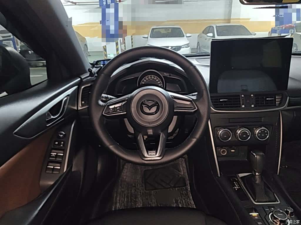 Mazda CX-4, 2018 11