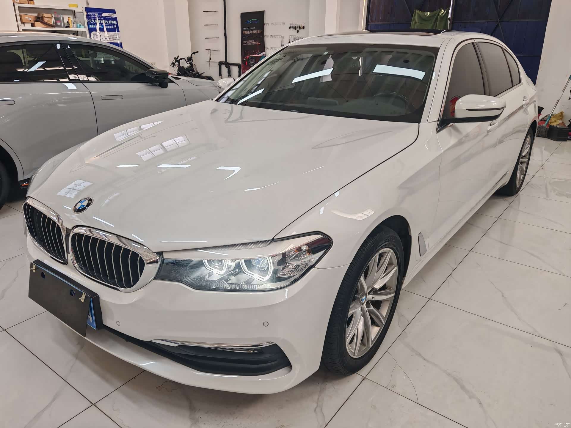 BMW 5 Series, 2018 1