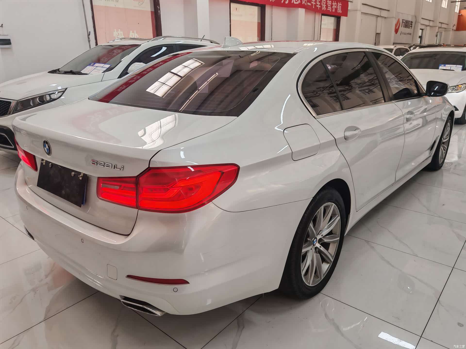 BMW 5 Series, 2018 11