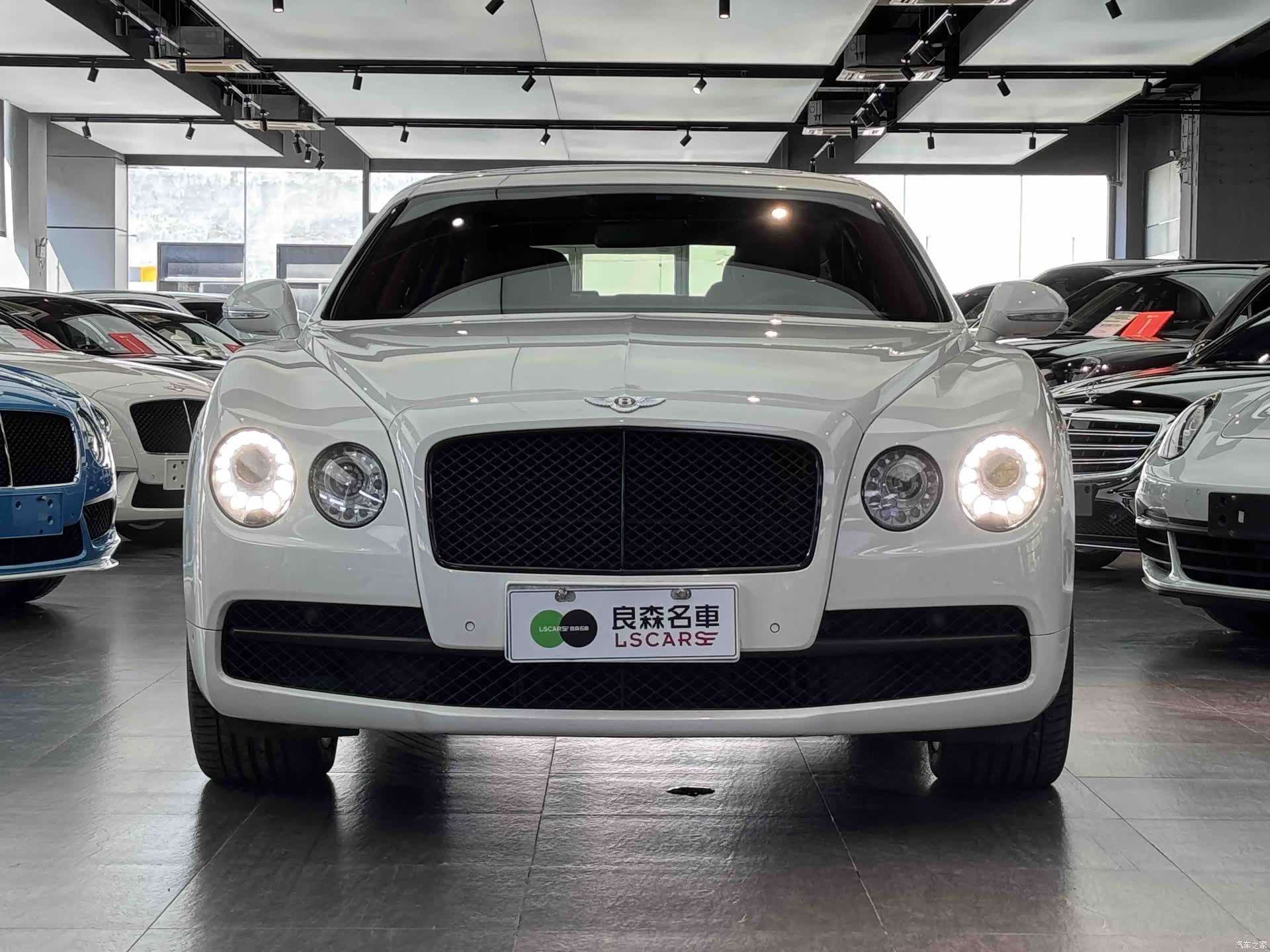Bentley Flying Spur, 2018 2