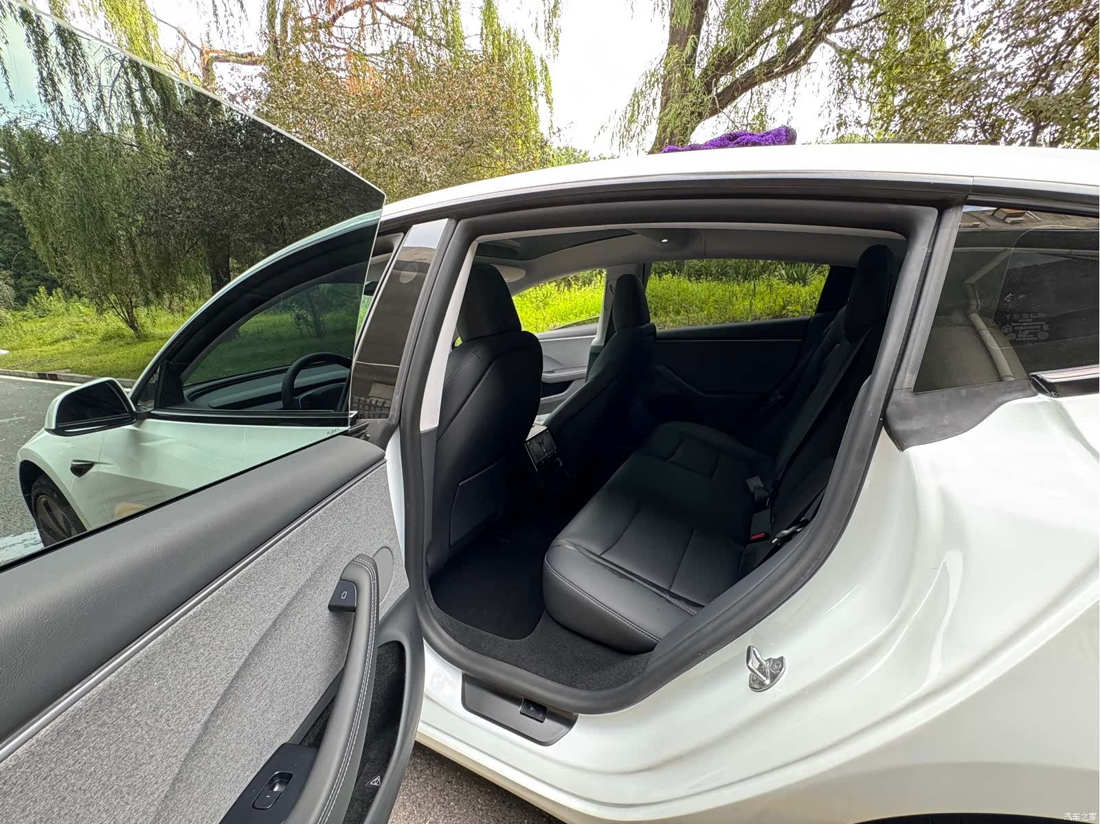 Tesla Model 3, 2025 все фото