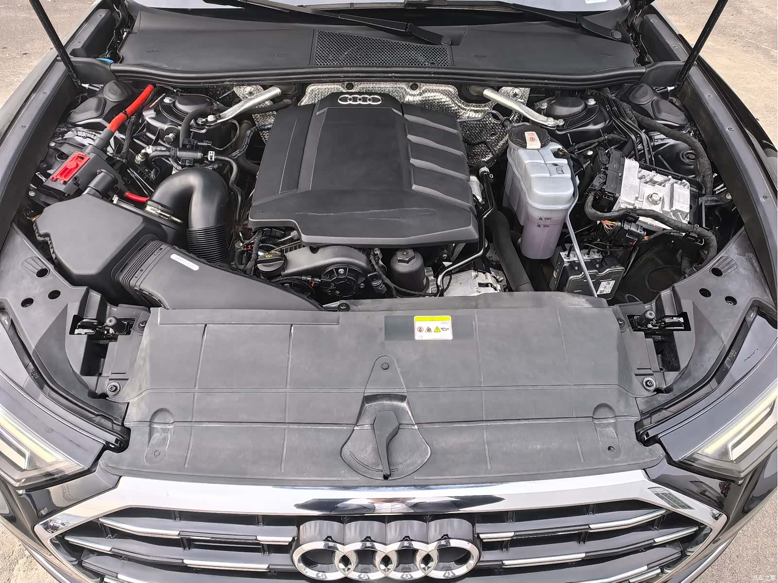 Audi A6L, 2022 9