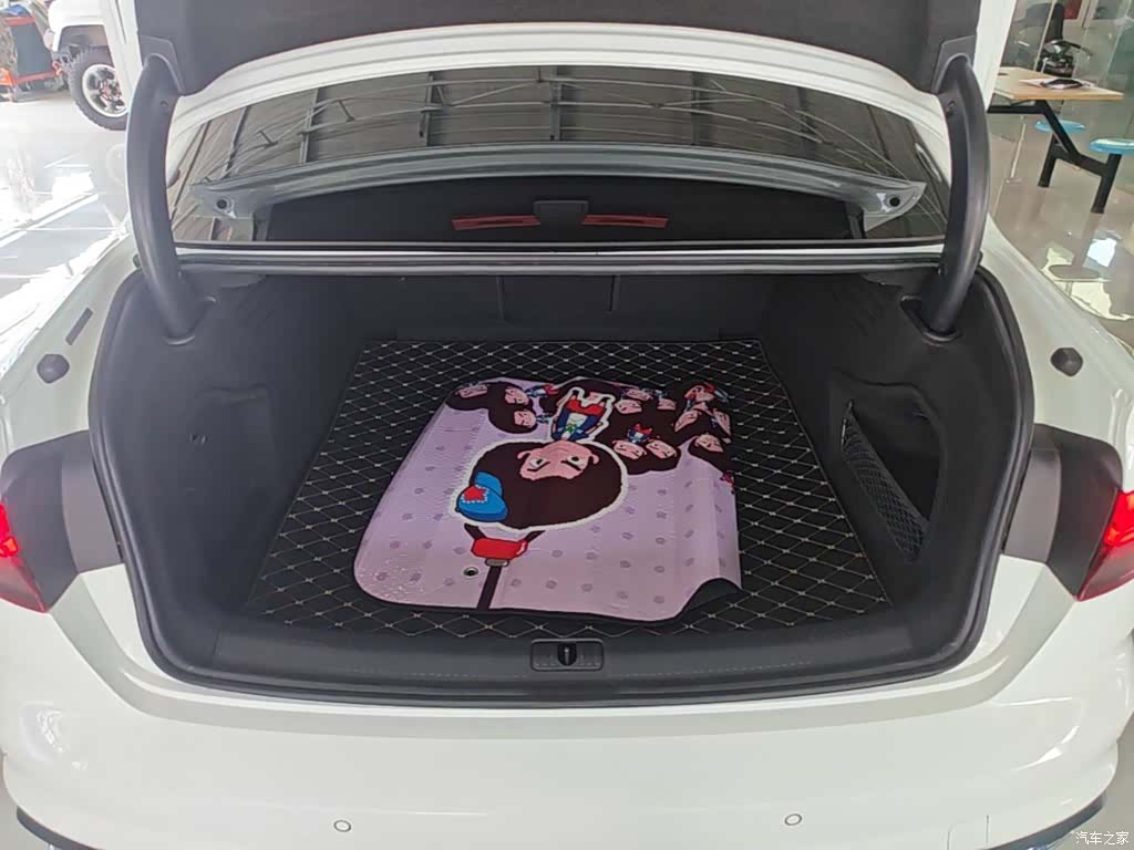 Audi A4L, 2022 19