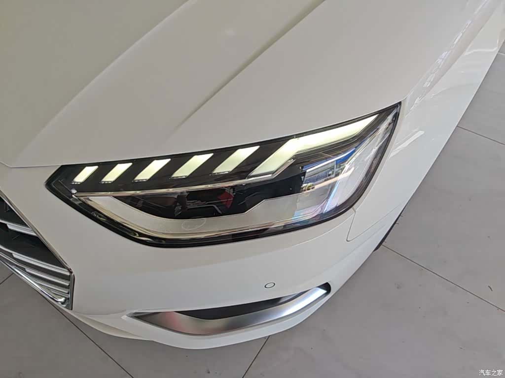 Audi A4L, 2022 24