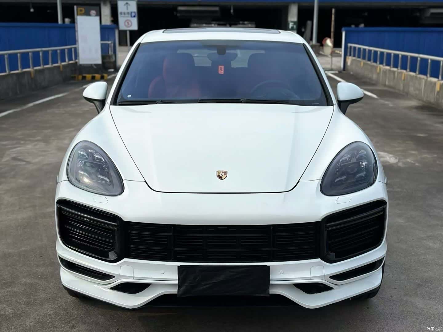 Porsche Cayenne, 2017 1