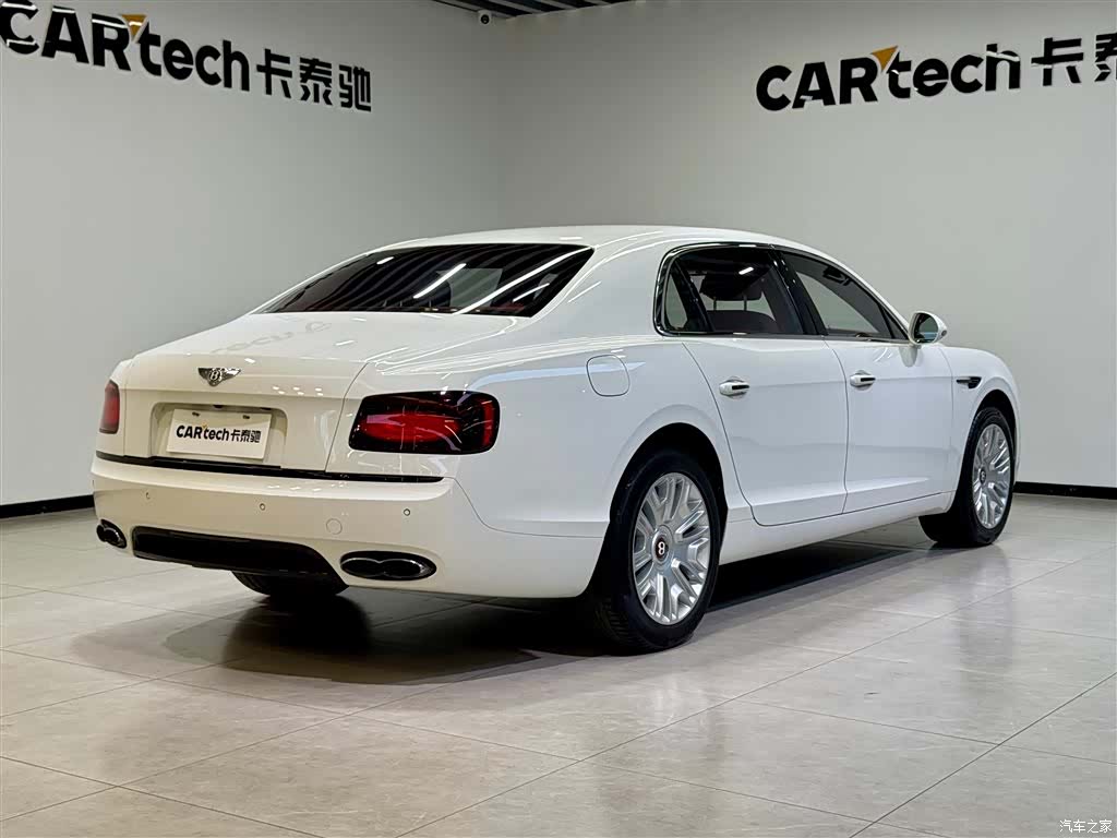 Bentley Flying Spur, 2018 4