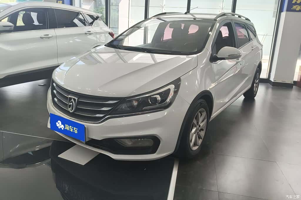 Wuling 310W, 2018 1